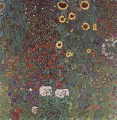 Gartenmit SonnenblumenaufdemLande symbolisme Gustav Klimt